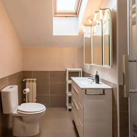 Fabuloso Con Piscina * Vargas