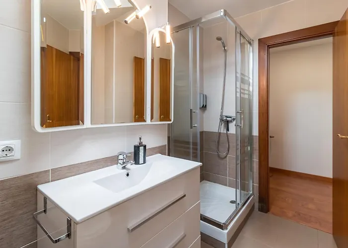 Fabuloso Con Piscina Vargas